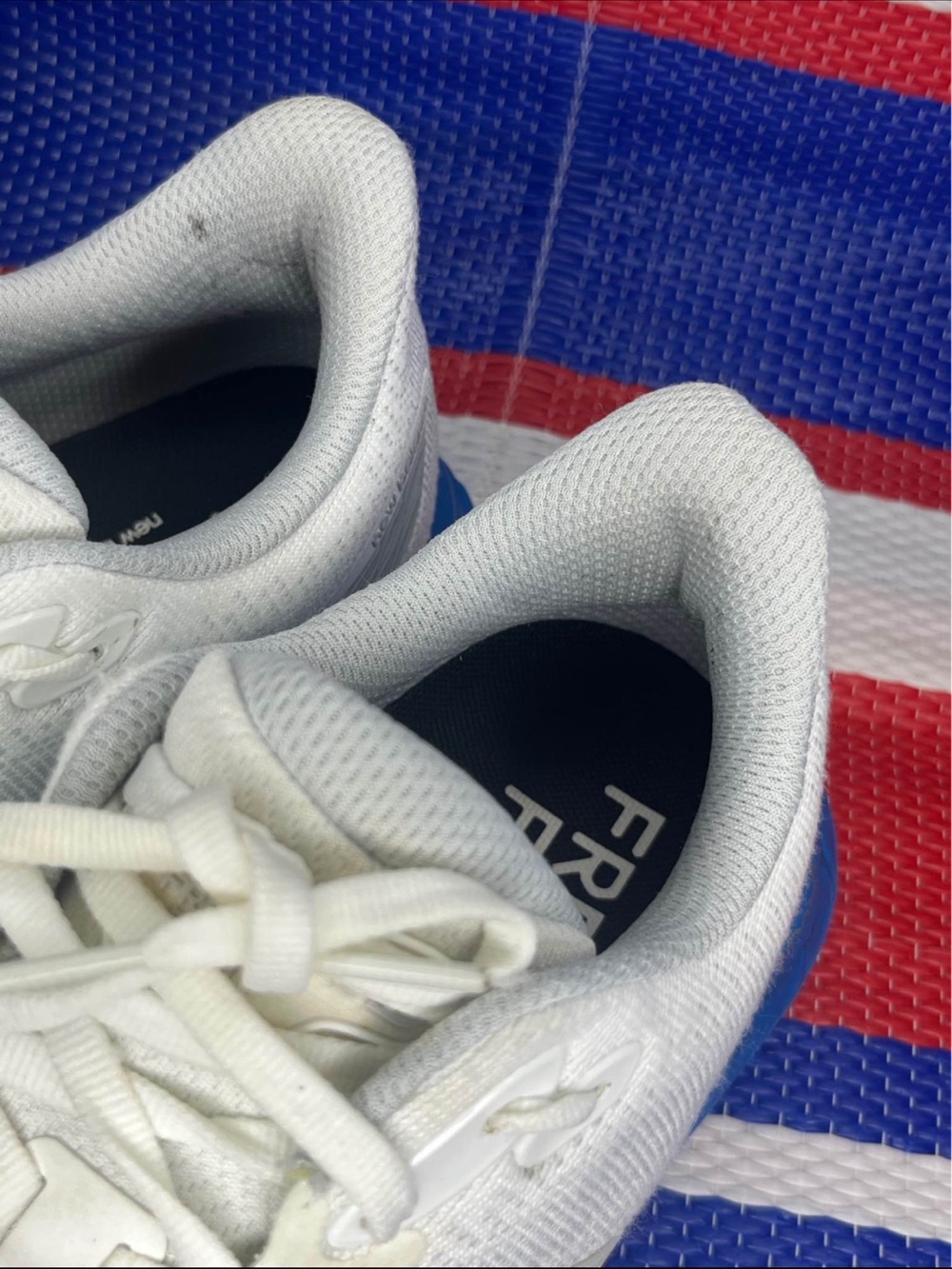 NEW BALANCE Fresh Foam X 880v12 Healthy Lifestyle Running Sneaker Shoe Size 8.5 - Picture 8 of 11